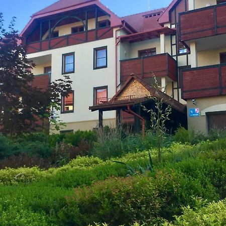 Apartament Parkowa Polana Z Ogrodem Apartment Polanica-Zdrój Exterior foto