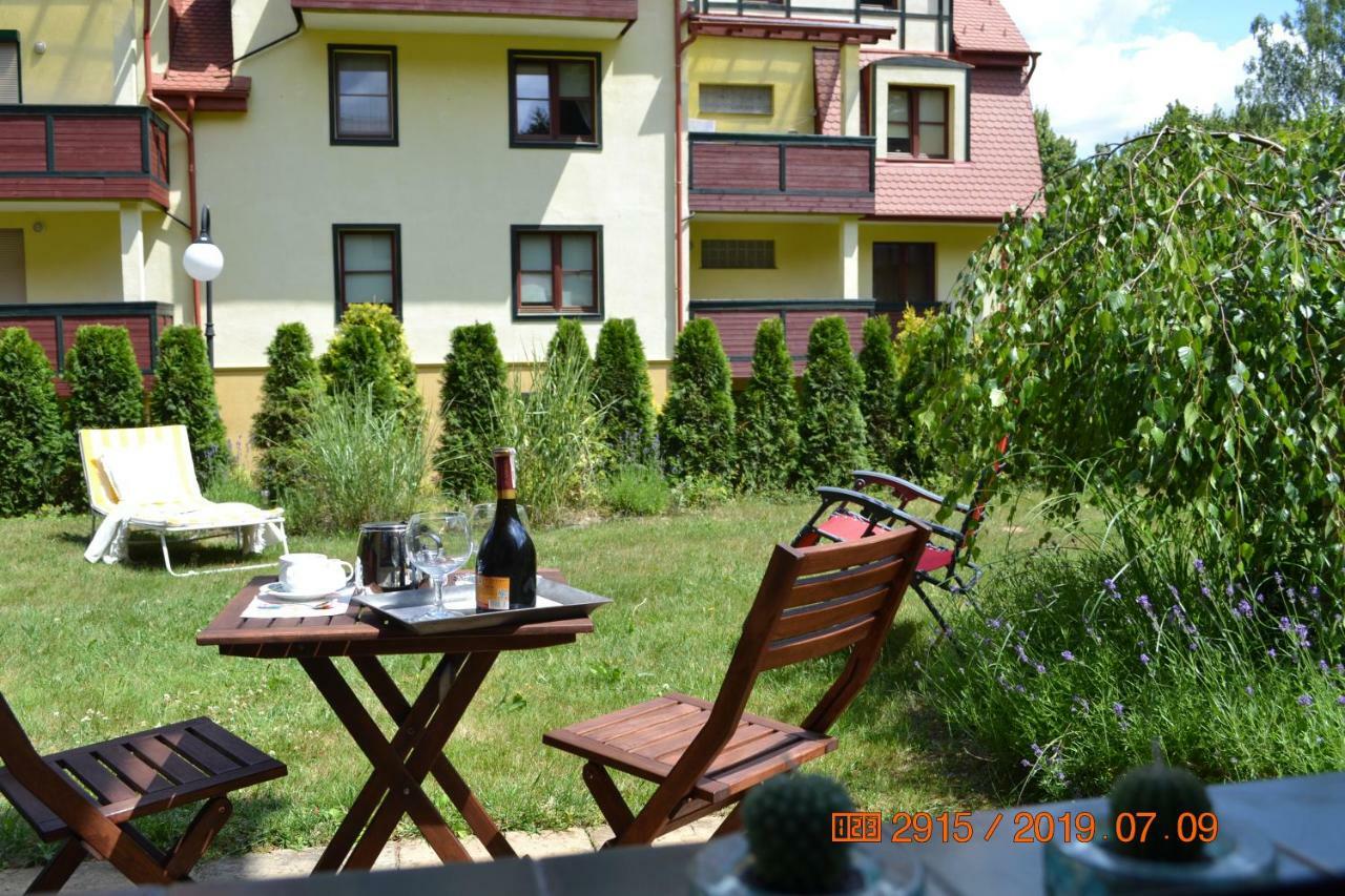 Apartament Parkowa Polana Z Ogrodem Apartment Polanica-Zdrój Exterior foto