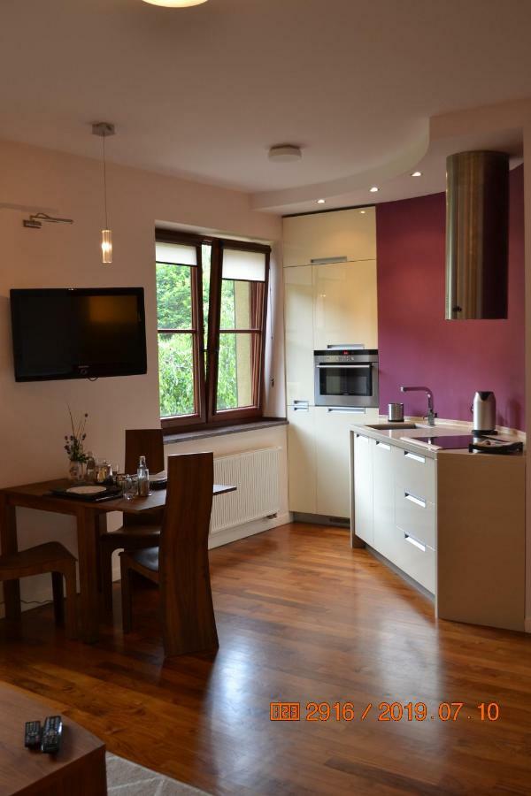 Apartament Parkowa Polana Z Ogrodem Apartment Polanica-Zdrój Exterior foto